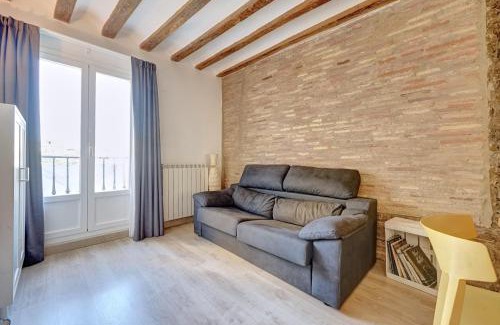 Logrono Historic Centre Apartment | Casa Uva Plaza del Mercado by Clabao