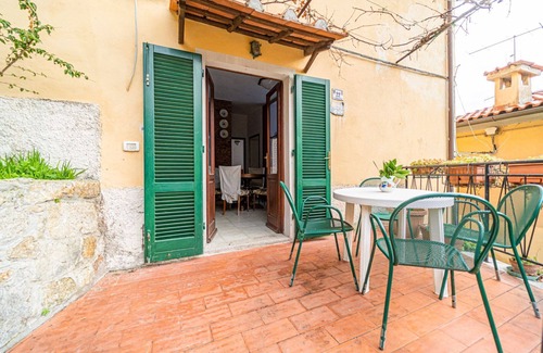 Marciana Apartment | CASA VACANZA DELLE NOCI - CASA VACANZE DELLE NOCI - Del Sole