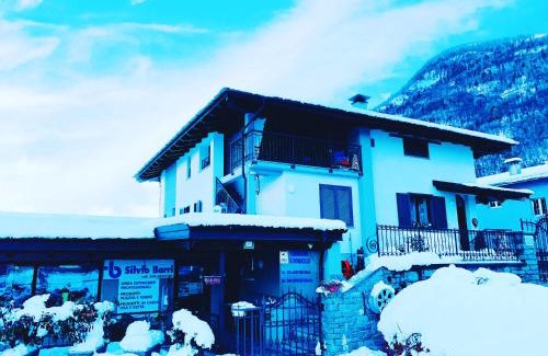 Cedrasco Apartment | Casa Vacanza DELLE OROBIE