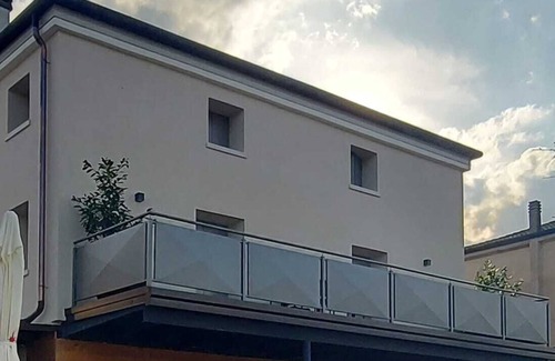 Crocetta del Montello Apartment | CASA VACANZA IL RE DELLA CANTINA "MANSARDA MARCELLA"