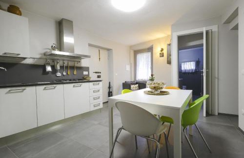 Ambra House | Casa Vacanze Vicolo della Luna