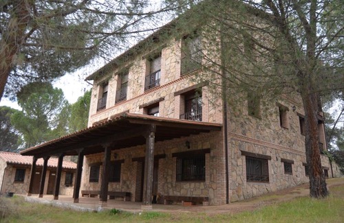 El Tiemblo House | Casa Valdesanmartin - Country House, 10500sqm, Pool, Paddel & Bbq