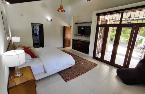 Pereira Villa | CASA VALENTINA BOUTIQUE WITH AMAZING INFINITY POOL WITH HEATED JACUZZI & SAUNA