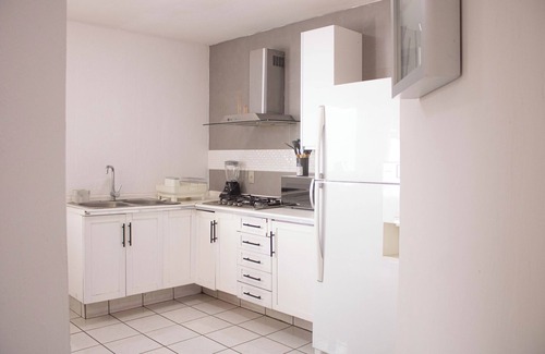 Zapopan House | Casa Valeria ¡zapopan Norte! Hasta Para 8 Personas
