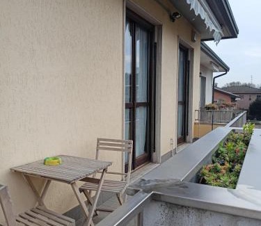 Fizzonasco Apartment | Casa Vanessa Appartamento in Villa
