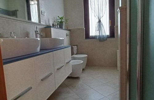 Pieve Emanuele Apartment | Casa Vanessa Appartamento in Villa - Humanitas