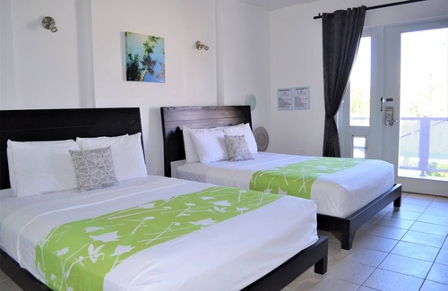 Puntas Hotel | Casa Verde Hotel - Steps to the Beach | Pool, Restaurant & Bar