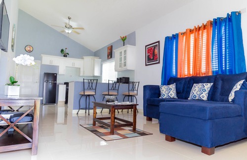 Kingston Villa | Casa Victoria Golf Retreat