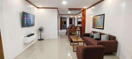 Tago Apartment | Casa Victoria Pension House-Makra