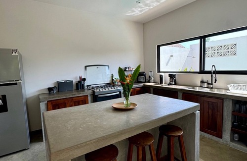 Barra de Colotepec House | Casa Villi ~ 4-bedroom house in a peaceful neighborhood in Puerto Escondido