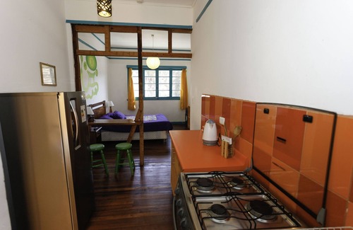 Valparaiso Apartment | Casa Violeta Limon