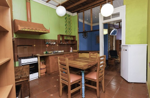 Valparaiso Apartment | Casa Violeta Limon