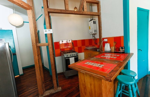 Valparaiso Apartment | Casa Violeta Limon