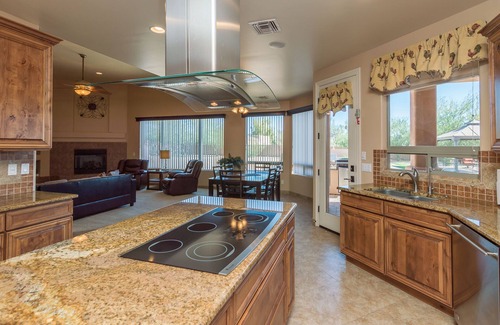 Desert Hills House | Casa Vista 4 Bedroom Home by RedAwning