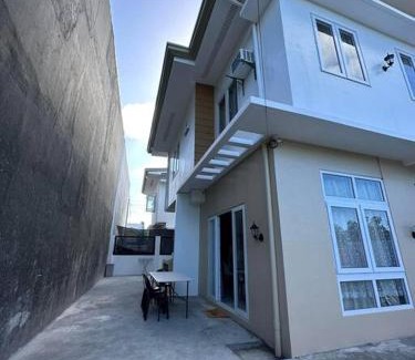 Roxas City Apartment | Casa VLOM Staycation