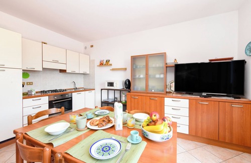 Toscolano Maderno Apartment | Casa Vuvi:Garda Lake Vibes - Two-bedroom apartment near the beach.