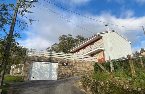 Vilagarcia de Arousa Ski Chalet | Casa Wolf