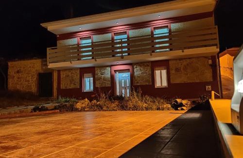 Vilagarcia de Arousa Ski Chalet | Casa Wolf