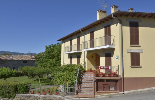 Ibero Cottage | Casa Zubiri-Anocibar I y II for 12 people