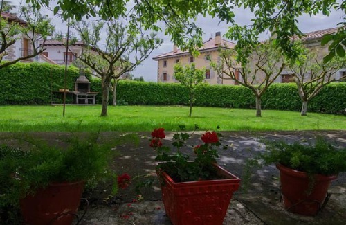 Ibero Cottage | Casa Zubiri-Anocibar I y II for 10 people