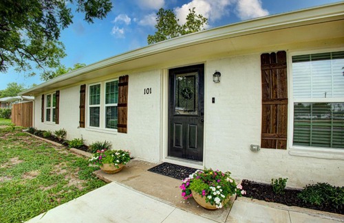 Waco Villa | Casablanca Waco
