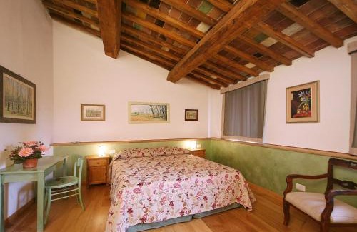 Siena Historical Center Bed & Breakfast | Casacenti B&B