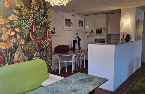 Orselina House | CasaConte: Tranquil 3-bedroom house with fantastic views and WiFi in Orselina