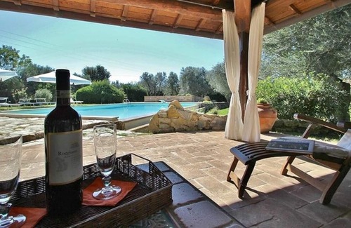 Capalbio Villa | Casale degli Ulivi is a stylish Tuscan house with infinity pool and splendid park, located in Ca...