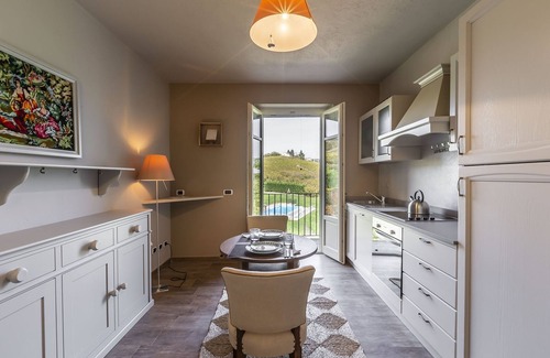 Canelli Villa | Casale Dell'acero Rosso 10, Emma Villas