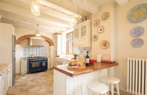 Montegrossi Villa | Casale Montelucci In Gaiole in Chianti, Tuscany
