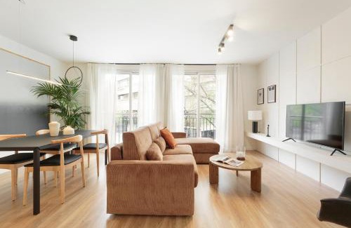 Esquerra de l'Eixample Apartment | Casanova Apartments by Olala Homes
