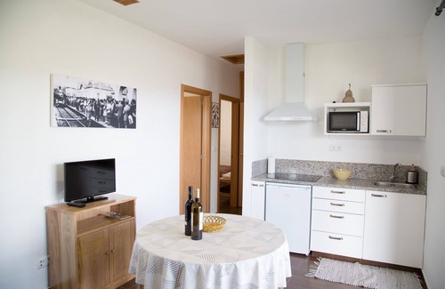 Arco de Baulhe House | Casas do Paço - Holiday homes, Casa Amarela