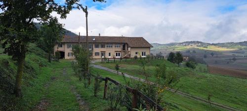Cardona House | Cascina Fazioli B&B