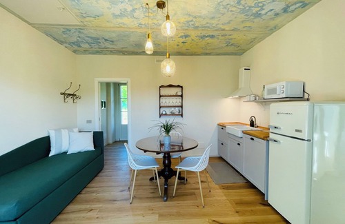 Rodello Apartment | Cascina Piandamiane|Suite Elvira, charm and relaxation among the hazel groves of the Langhe