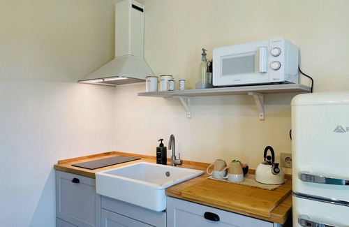 Rodello Apartment | Cascina Piandamiane|Suite Elvira, charm and relaxation among the hazel groves of the Langhe