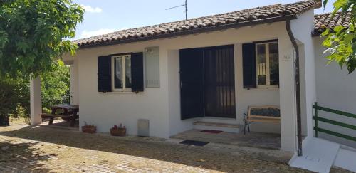 Todi Apartment | Case in campagna con piscina a Todi