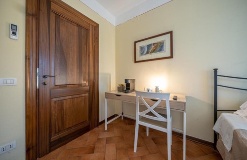 San Donnino House | Casello A1, Modena sud - Villa Aurora Charming Rooms