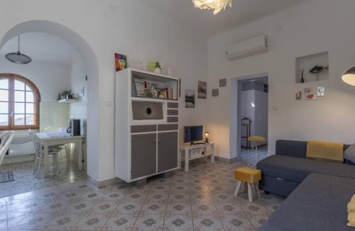 Sanremo House | Casetta in collina by Interhome