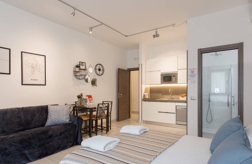 Garbatella Apartment | Casetta Romana Daje de Punta (3 metro stops from the Colosseum) Amazing!
