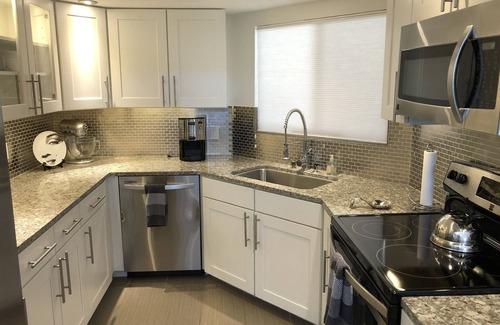 Baristo Condo | Casey's Oasis in Desirable Villa Caballeros