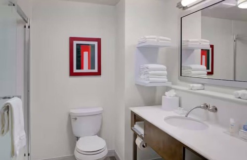 Columbus Hotel | Casino, Culture & Comfort: Columbus Stay w/Pool | Free Breakfast & WiFi