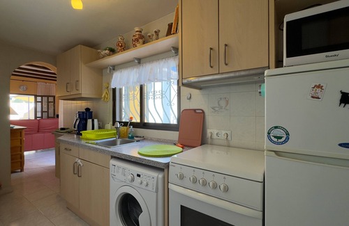 Els Poblets House | Casita al Mar, Els Poblets, holiday home, top location, beach300m, parking, WIFI