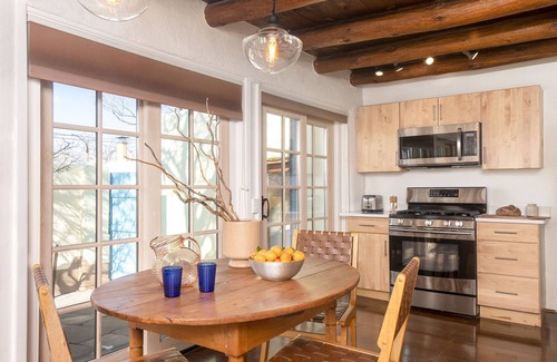 South Capitol House | Casita Olivas! Walkable + Historic. Adorable Adobe. Newly listed on VRBO.