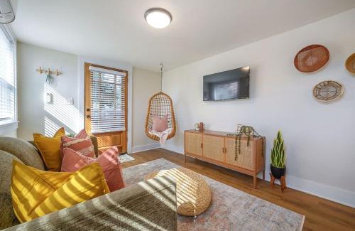 Seminole Heights Apartment | Casita on Central Walk to shops bars and food