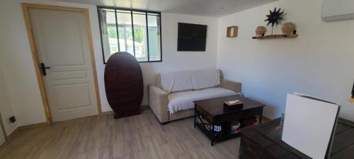 Puimisson House | Casita Rossignol