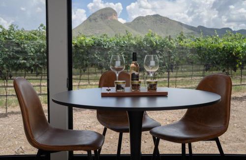 Elgin Cabin | Casitas at Los Milics