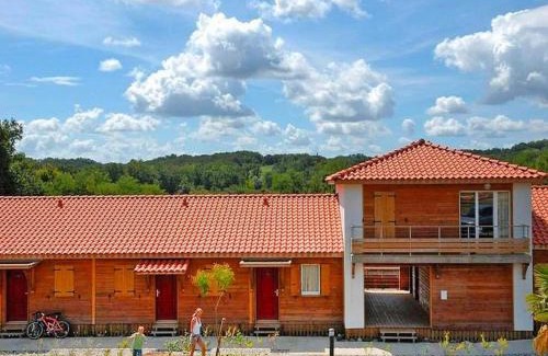 Cassen House | Cassen Holiday House with Pool
