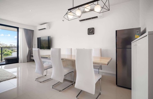 Bang Tao Condo | Cassia Residences 3BR B Lake side