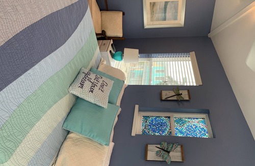 Safe Harbor Cottage | Cassies‘s SurfiNguyen Cow Cottage