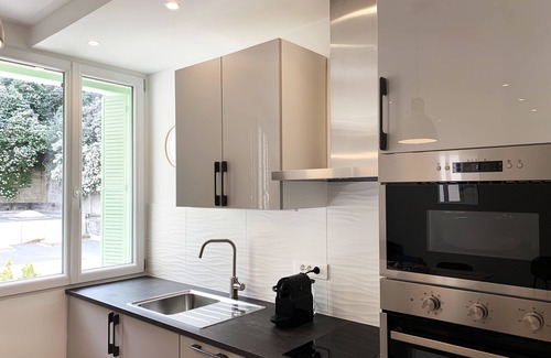 Cassis Apartment | CASSIS - Beautiful T2 heart village, near beaches, coves, provence